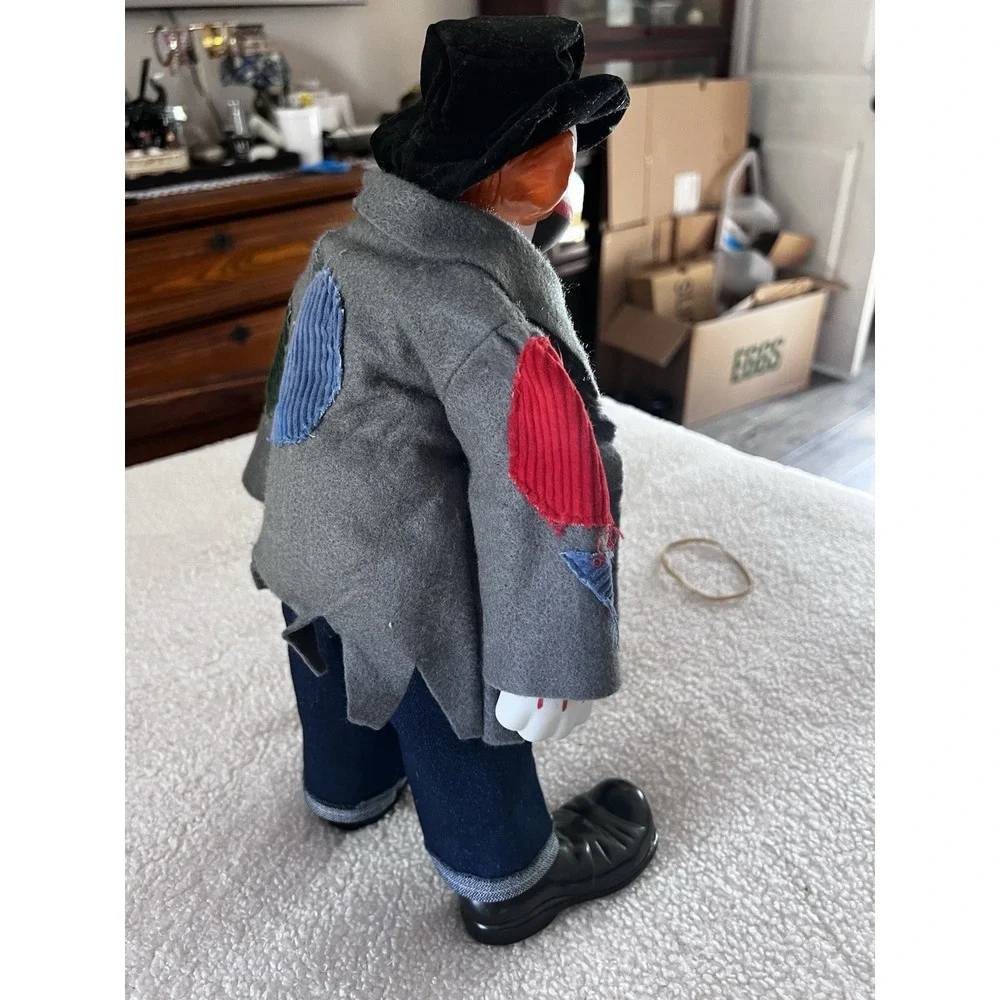 The House Of Lloyd Hobo Porcelain Clown With Tags No Box‎